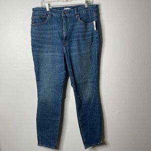 NWT Good American Good Waist Mini Split hem